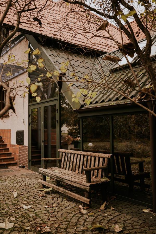Villa Garden Oleśnica Esterno foto